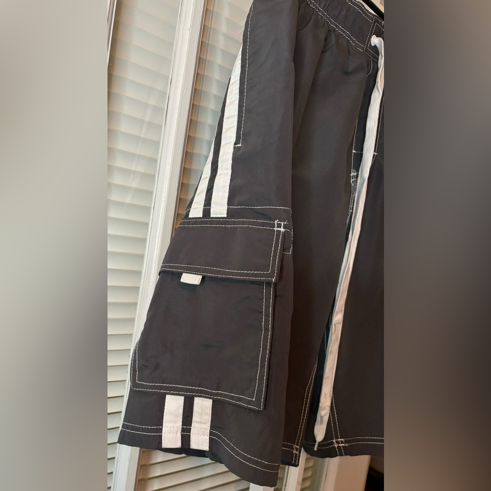 Men’s Swim Trunks with Pockets-Size XXL - Picture 2 of 7